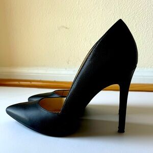 High heels. NEW! Size 9